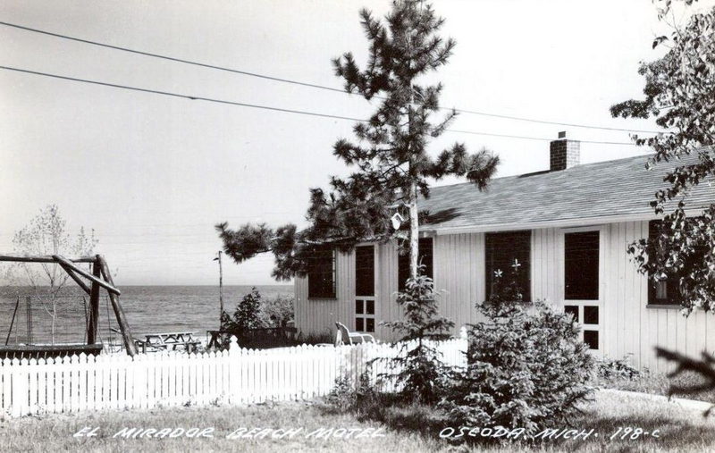 Huron House Bed and Breakfast (El Mirador Beach Motel) - Vintage Postcard (newer photo)